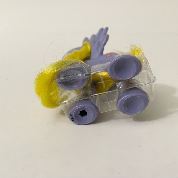 My Little Pony Lily Blossom Brushable Figure Toy - Picture 11 of 16